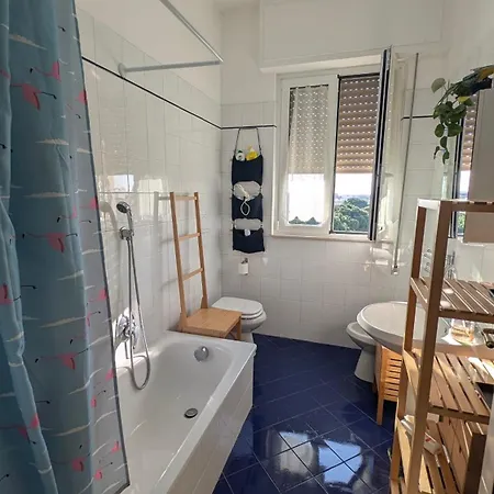 Interno 12 - In Shared Flat *
